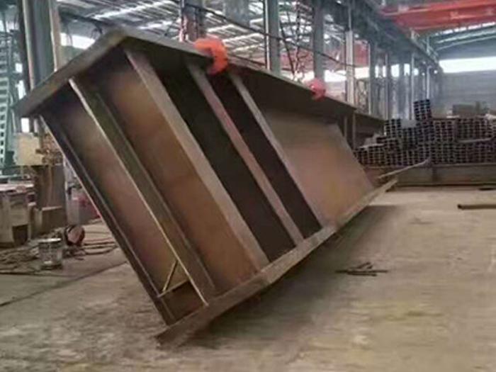 H型鋼梁、格構(gòu)柱