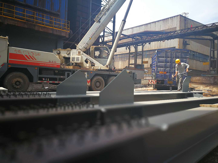 H型鋼梁、格構(gòu)柱