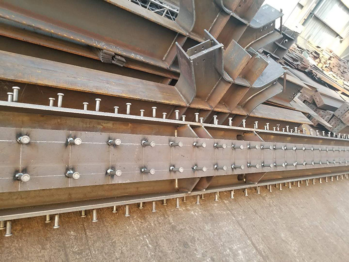 圓柱、箱型柱、十字形柱