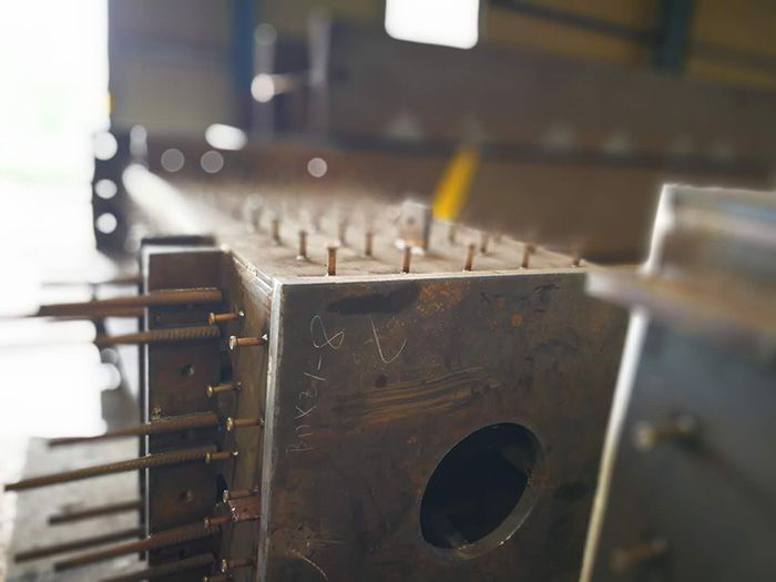 圓柱、箱型柱、十字形柱